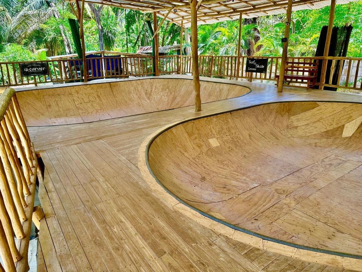 Pacifica Surf Studios 3*