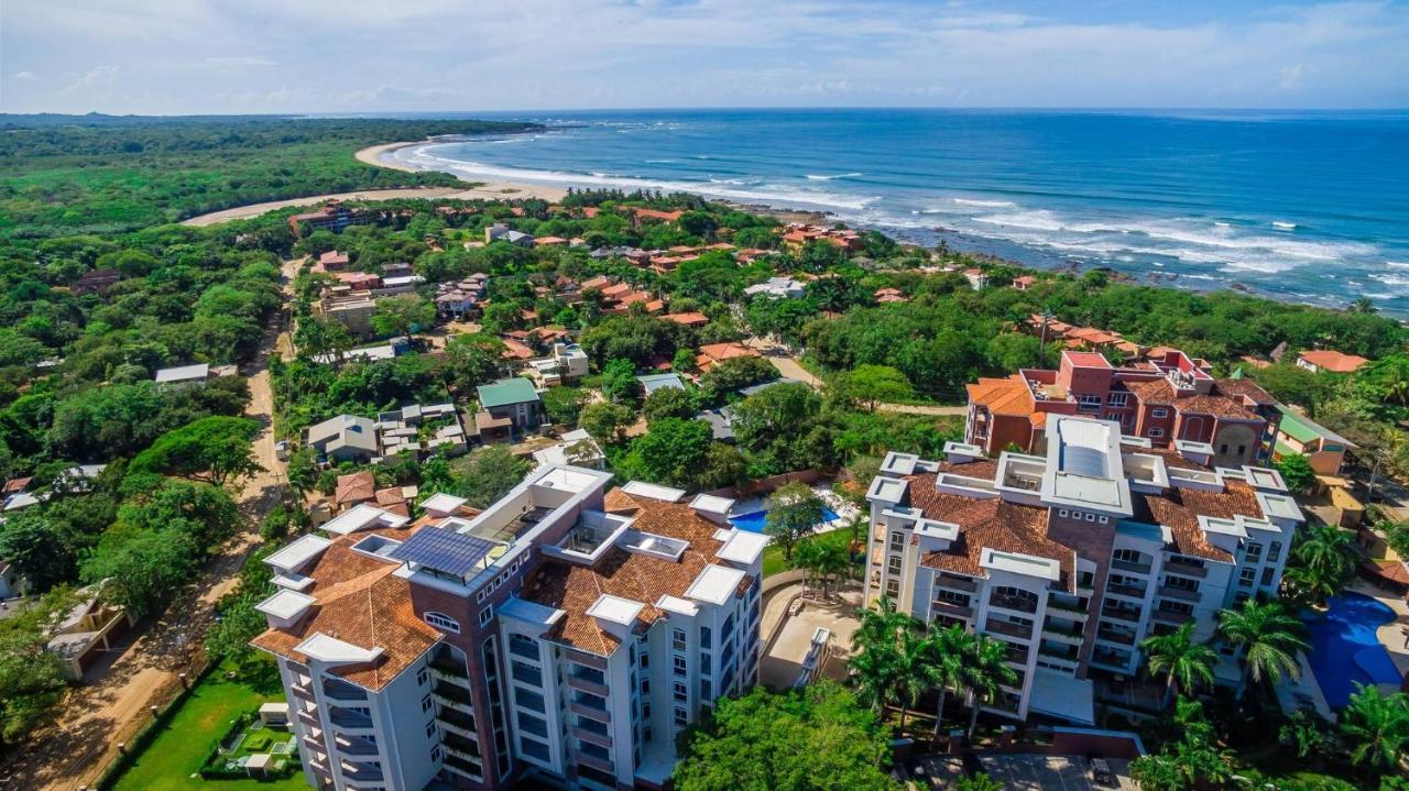 Tropical Luxury 2bdr - Pool View - At The