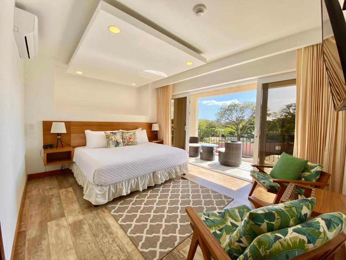 Tropical Luxury 2bdr - Pool View - At The *