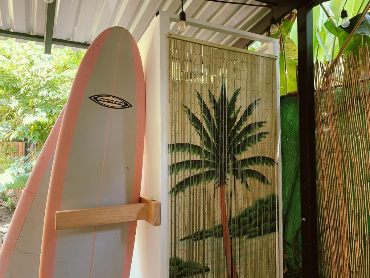 Hotel El Chante Surf House *