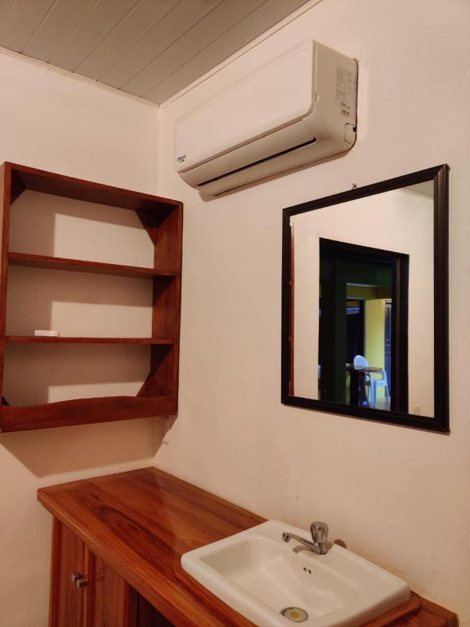 Cabinas Pura Vida Tour Operator Hotel 2*