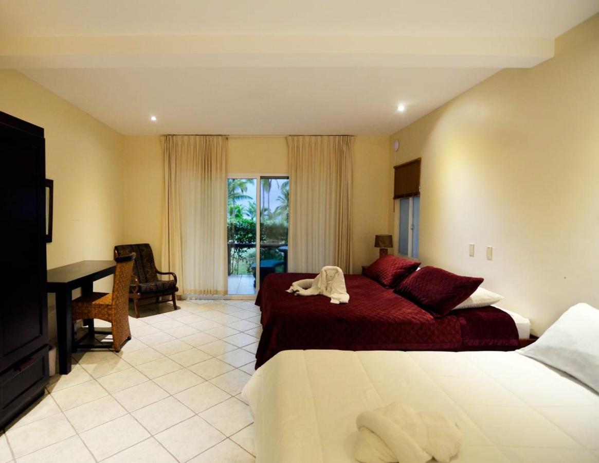 Cocomar Beachfront Hotel Parrita