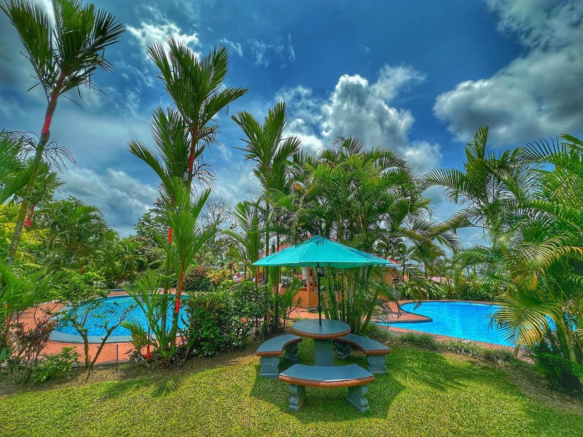 Hotel Loma Real Hot Springs 2*