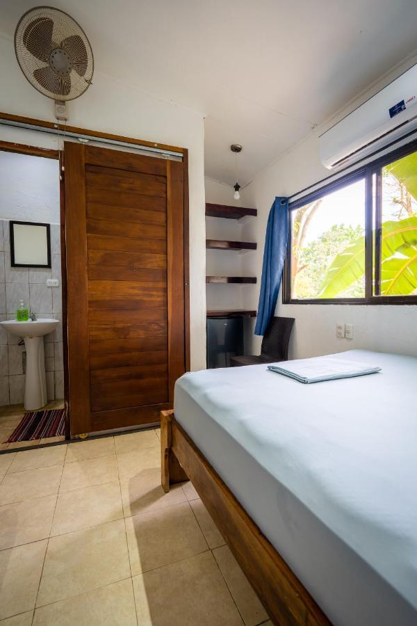 Hostel Pura Vida Mini Santa Teresa