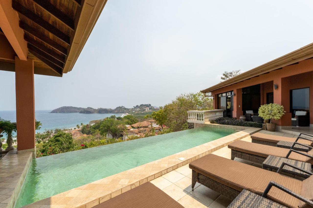Casa Rosa- Luxury Ocean View 3 Bedroom Holiday home *