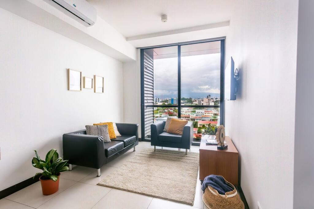 10th Floor & Rooftop Jacuzzi Apartment San Jose (San Jose)