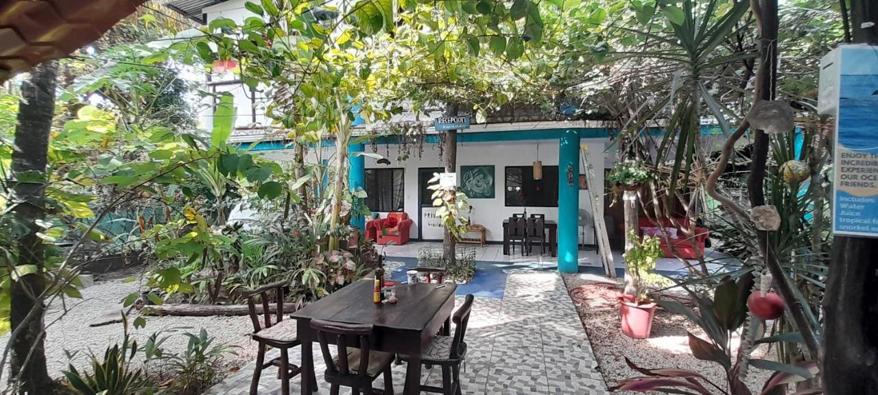 Hostel Cabinas Del Mar