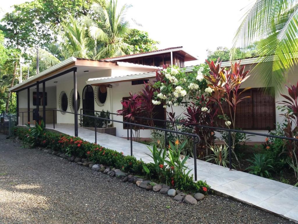 Guest house Casa Aba Matapalo 2*