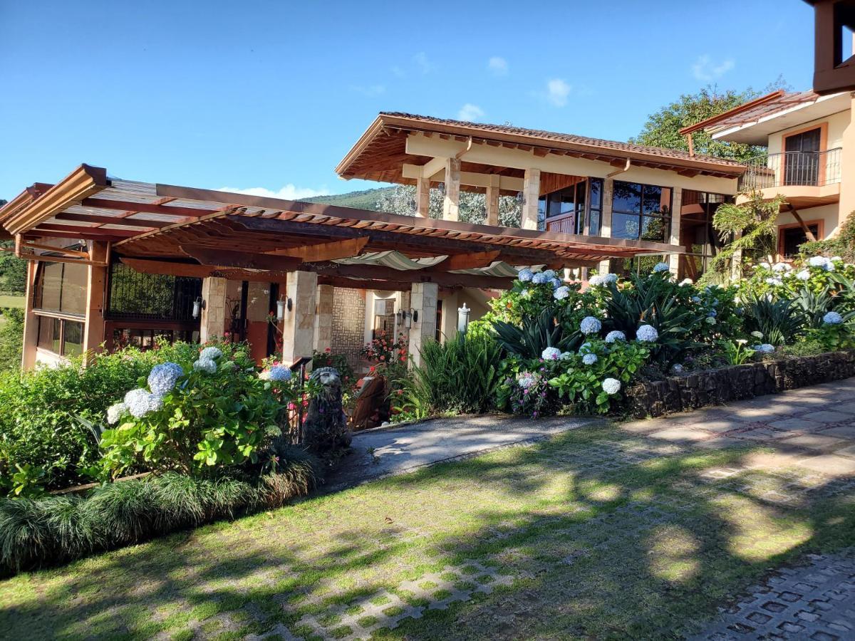 Finca Paraiso Mountain Retreat Near San Jose Airport Birri