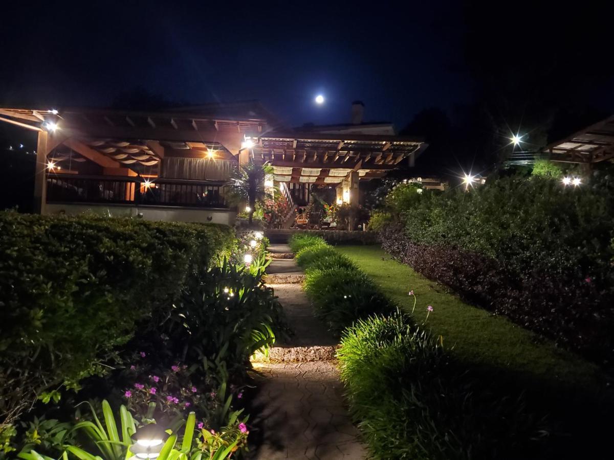 Finca Paraiso Mountain Retreat Near San Jose Airport 5*
