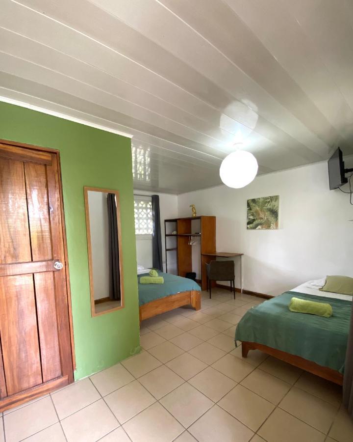 Cabinas * Cahuita