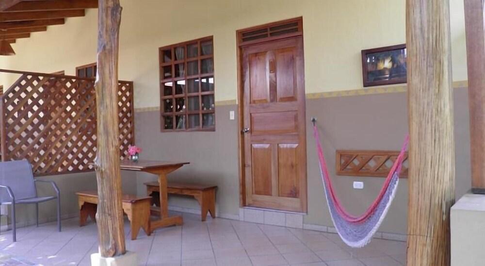 Hotel Cabinas El Colibri