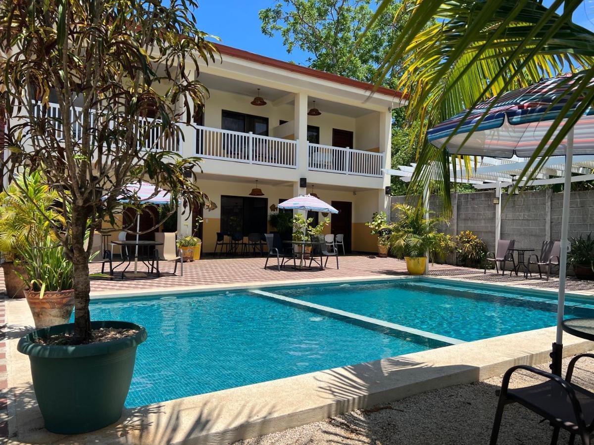 Cabinas El Colibri Hotel 3*