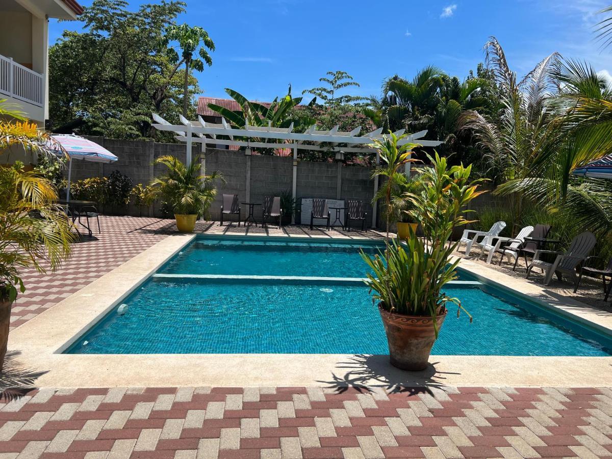 Cabinas El Colibri Hotel 3*