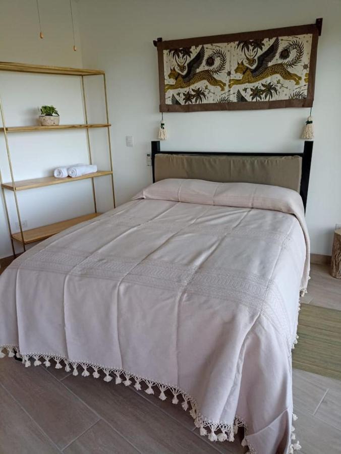 Laurel Jungle & Ocean Holiday home