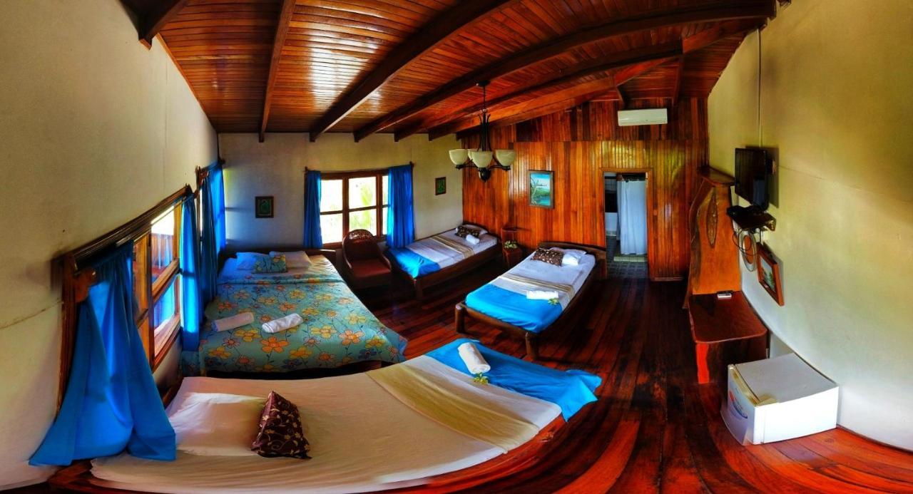 Hotel La Isla