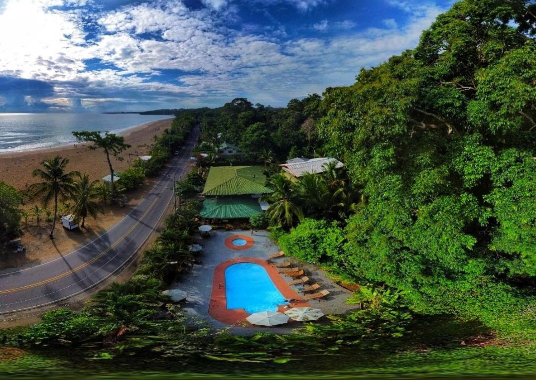La Isla 2*