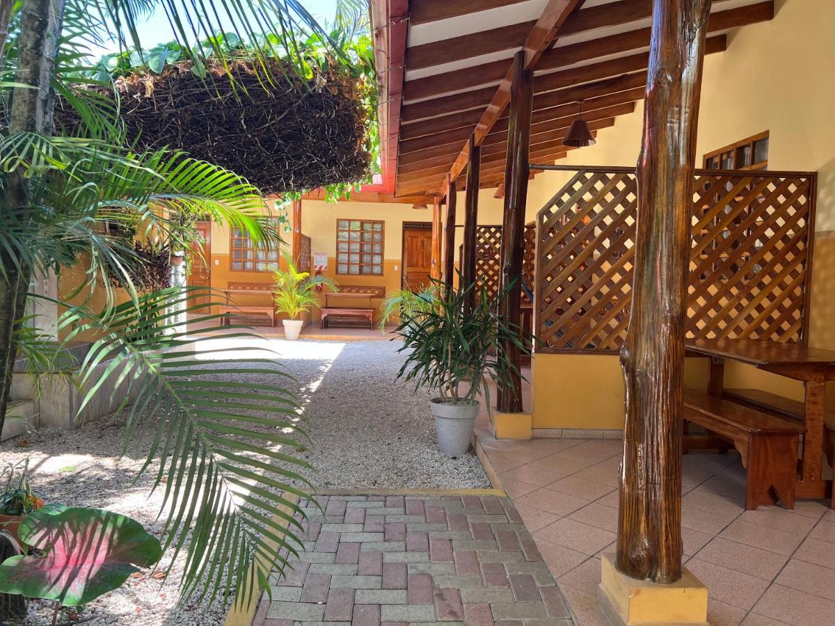 Cabinas El Colibri Hotel Puerto Carrillo