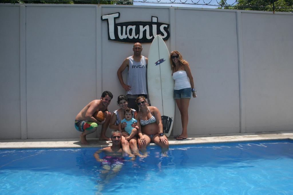 Tuanis 2*