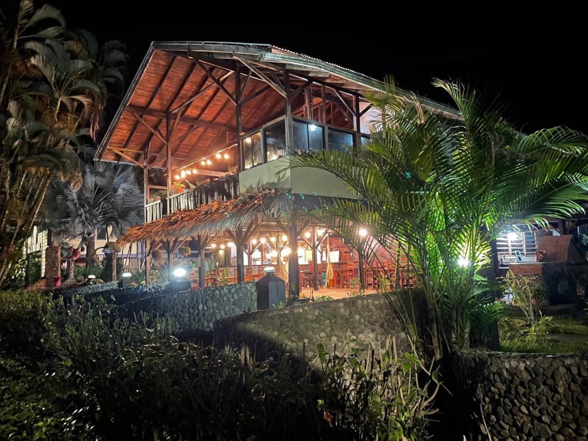 Hotel Perla Negra Beachfront