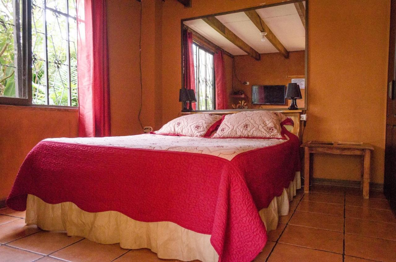 Volcanes Hotel *