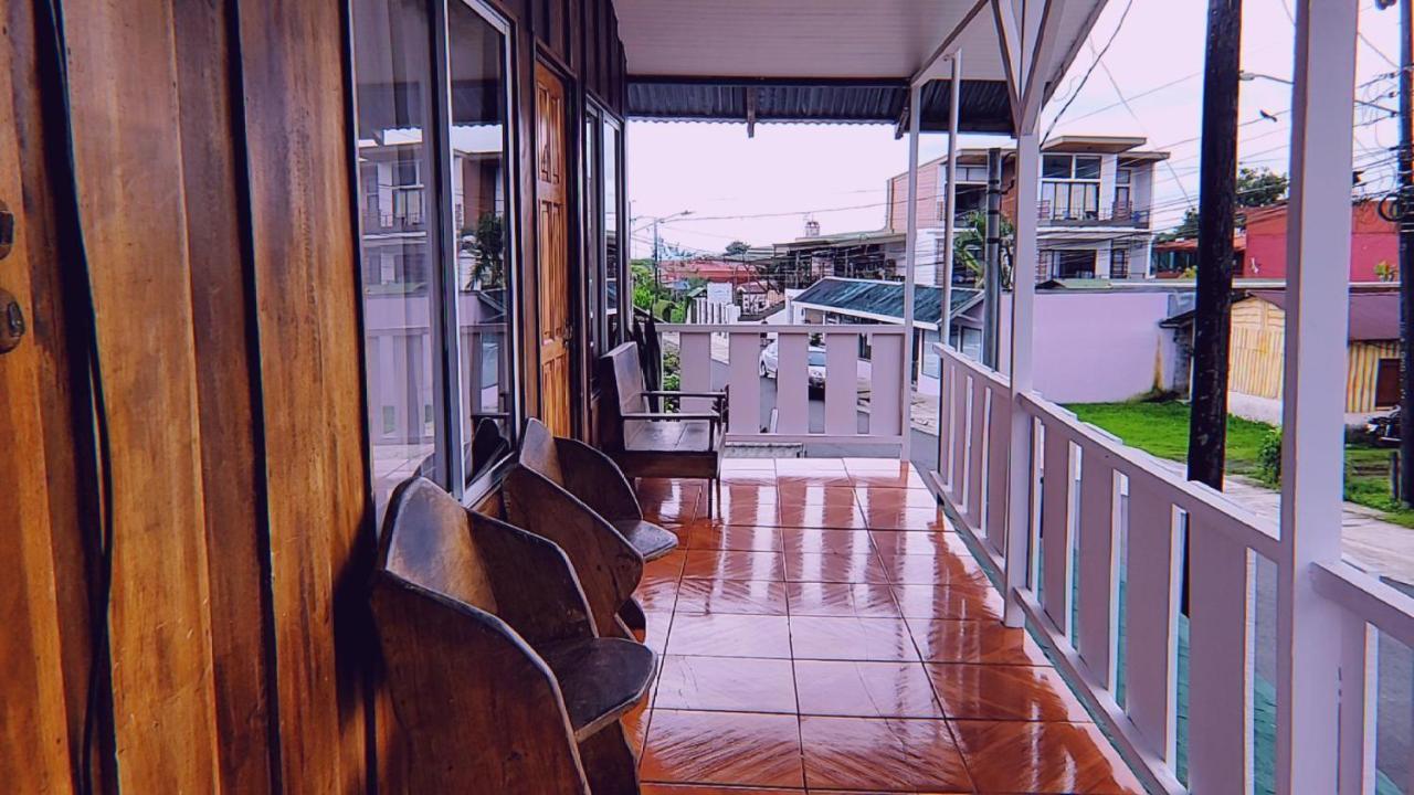 Alpha Arenal Hostel