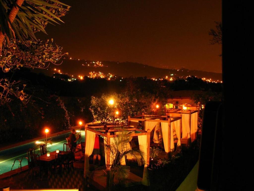 La Catalina & 3*