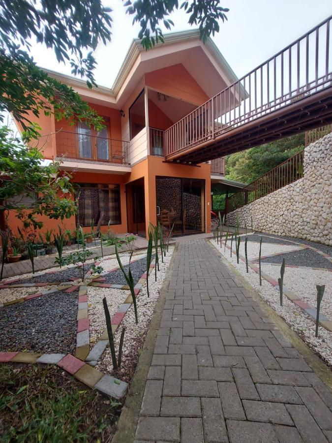Mi Casa Su Casa * Monteverde