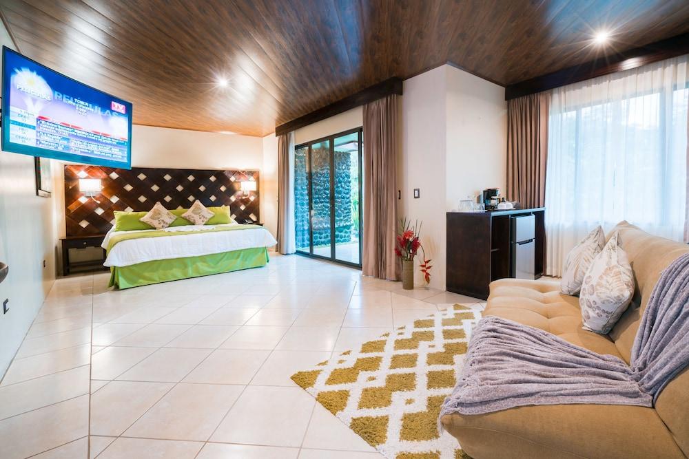 Casa Luna & Spa La Fortuna