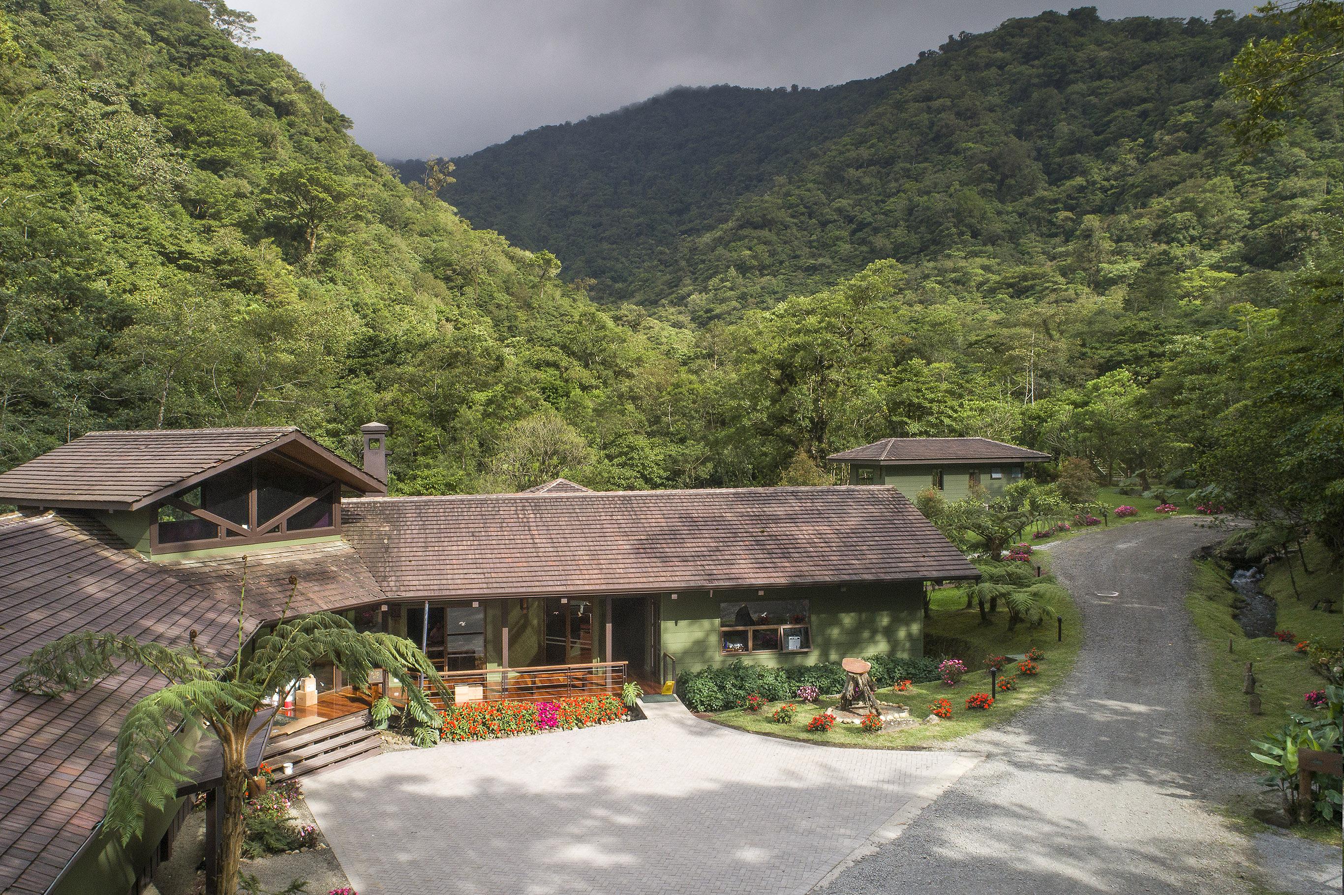 Lodge El Silencio & Costa Rica Toro Amarillo