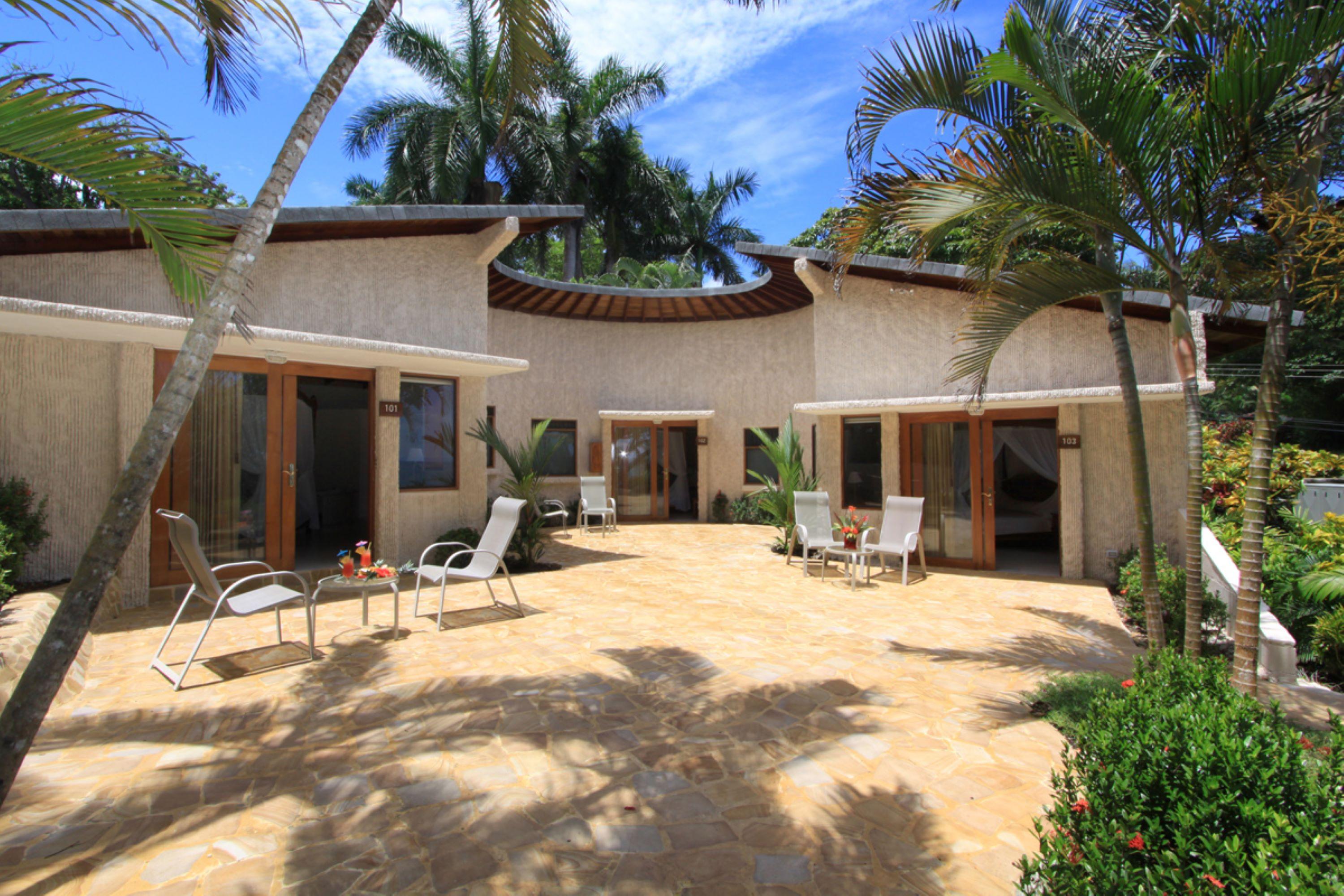 Tango Mar Beachfront Boutique & Hotel 4*