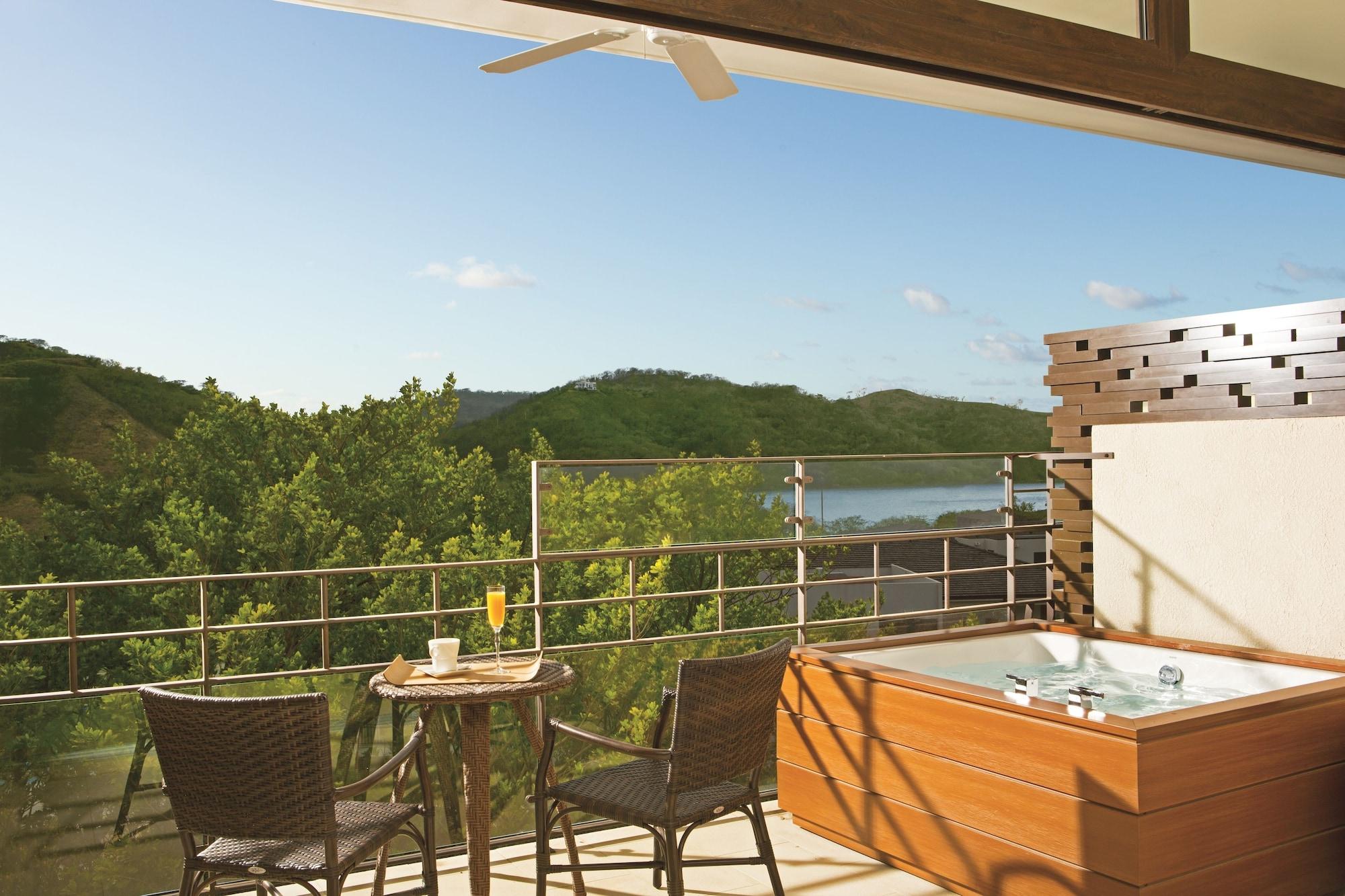 Resort Dreams Mareas El Jobo