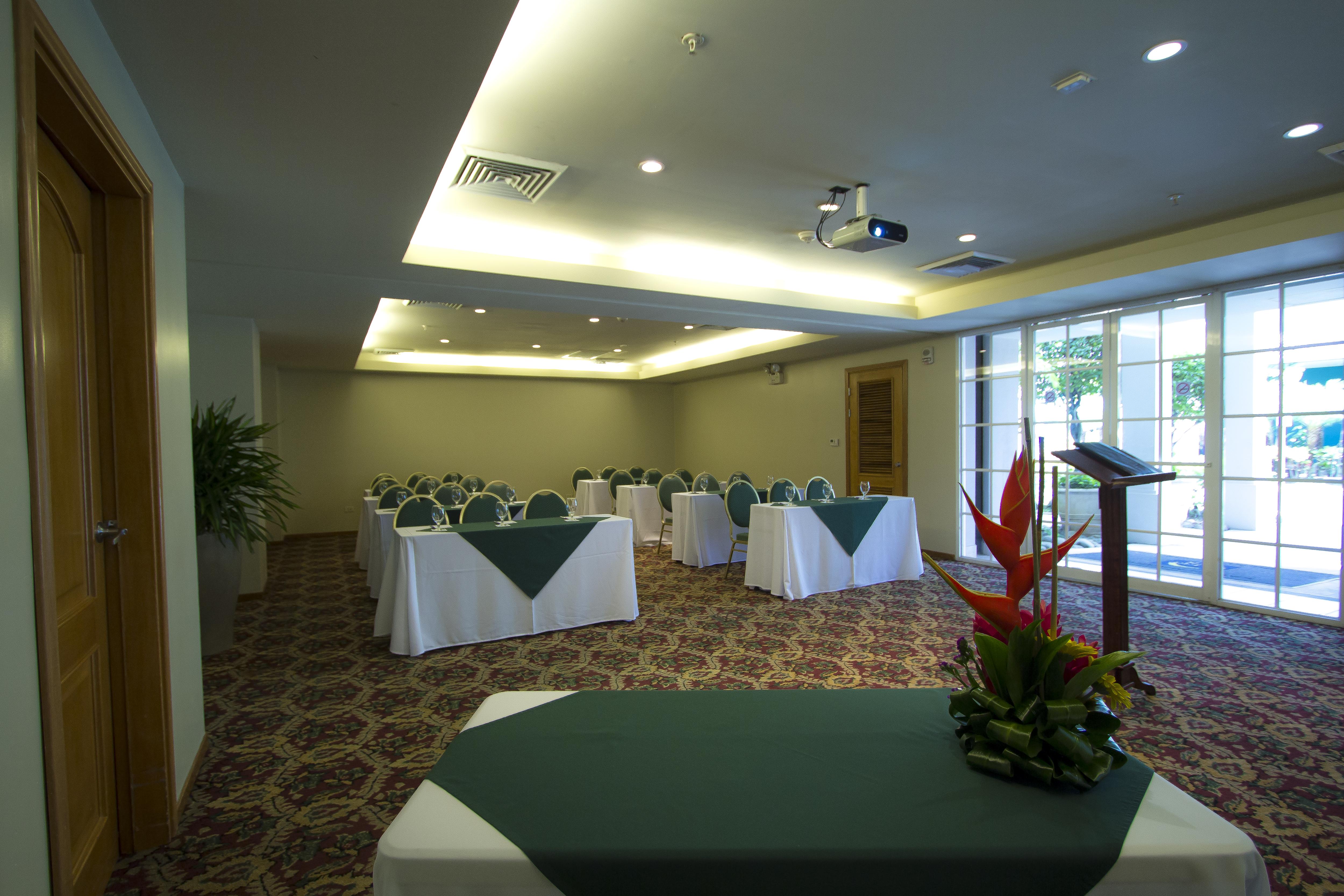 Inn Sleep Paseo Las Damas 3*