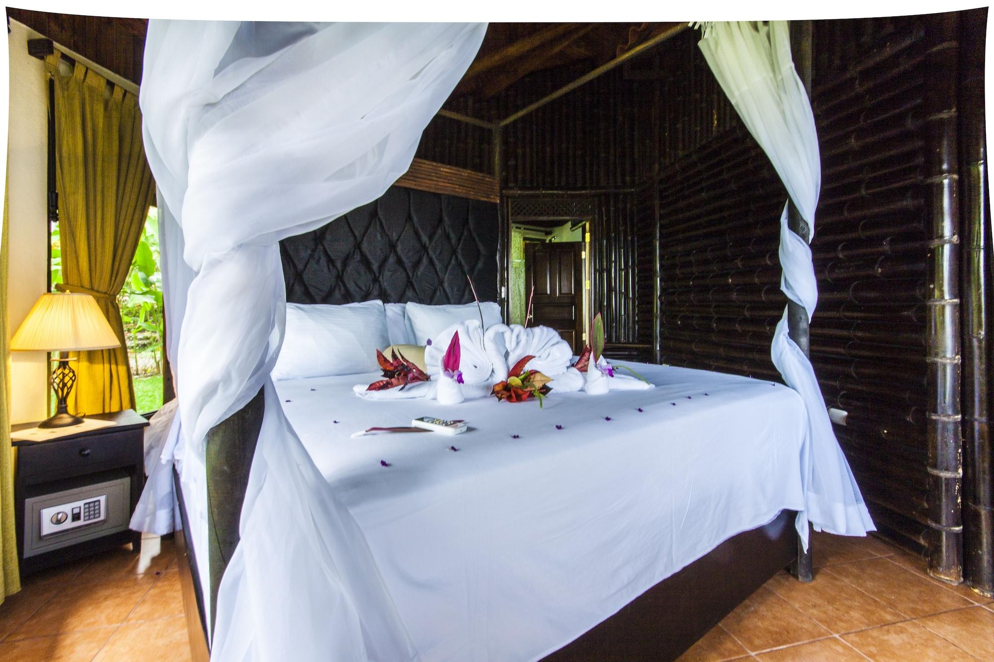 Waterfall Lodge