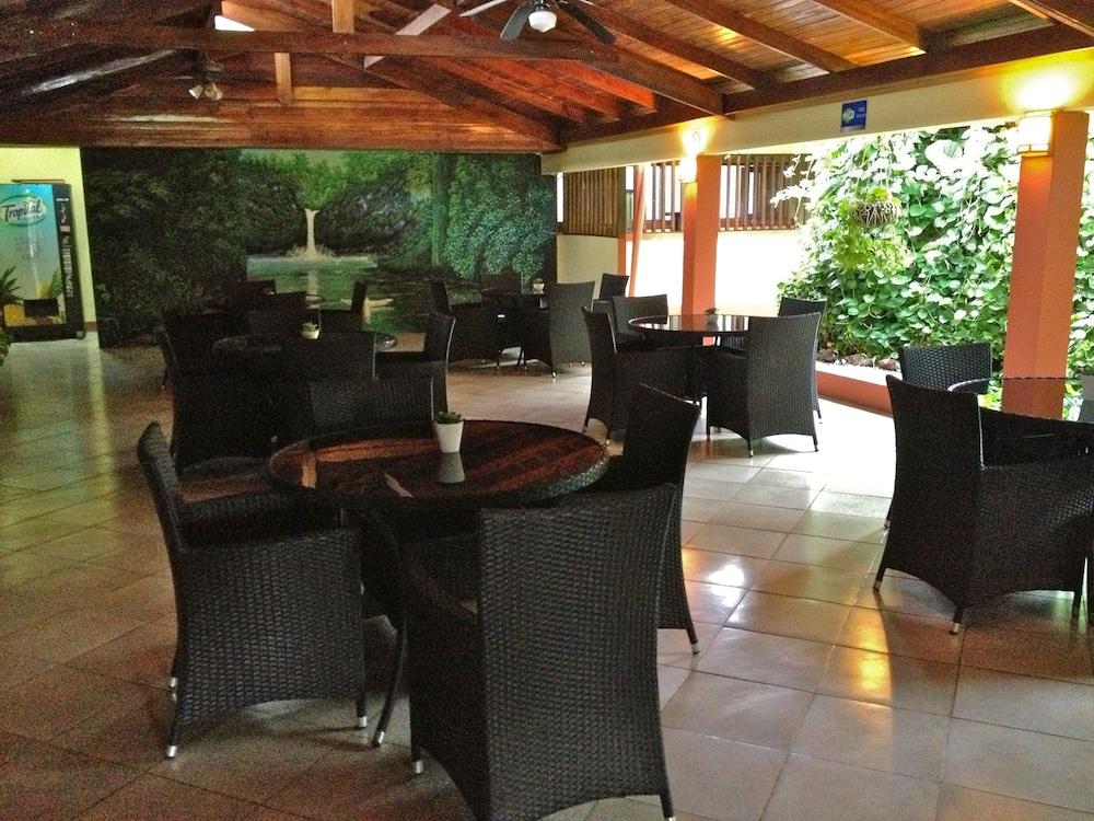 Hotel Espuelas, Bar & Restaurant Liberia