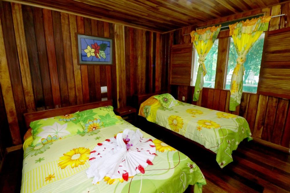 Baula Lodge *