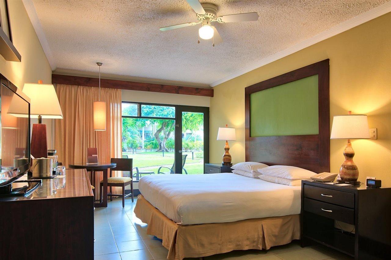 Fiesta All Inclusive Central Pacific - Costa Rica El Roble