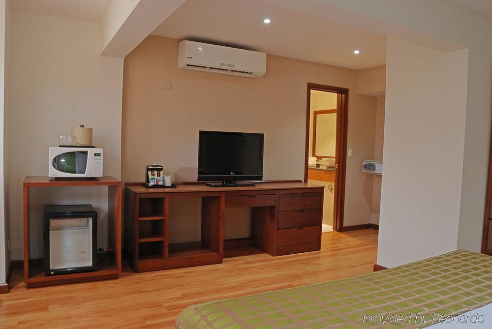 Country & By Radisson, Aeropuerto, Costa Rica 4*