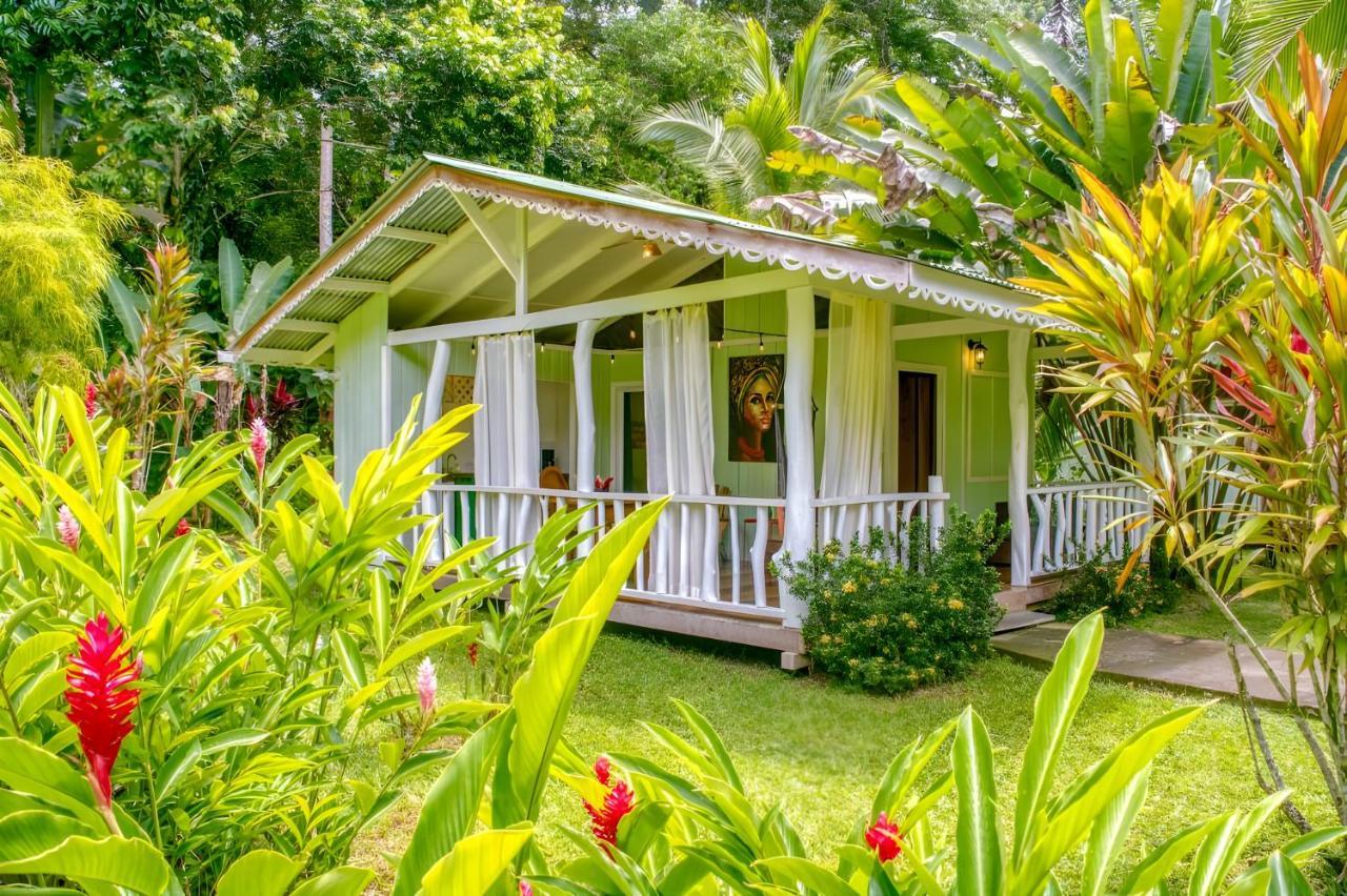 La Rana De * Cahuita