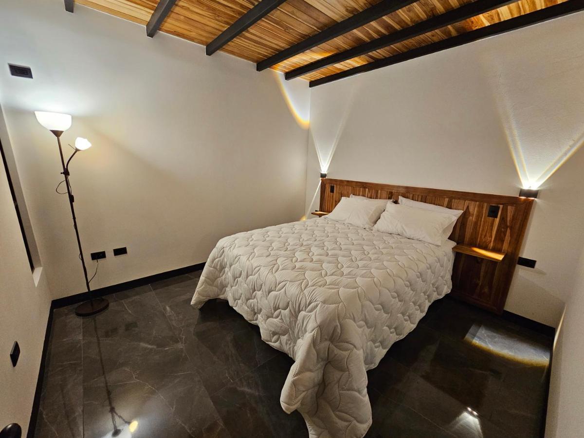 Wind Houses, Casas De Viento