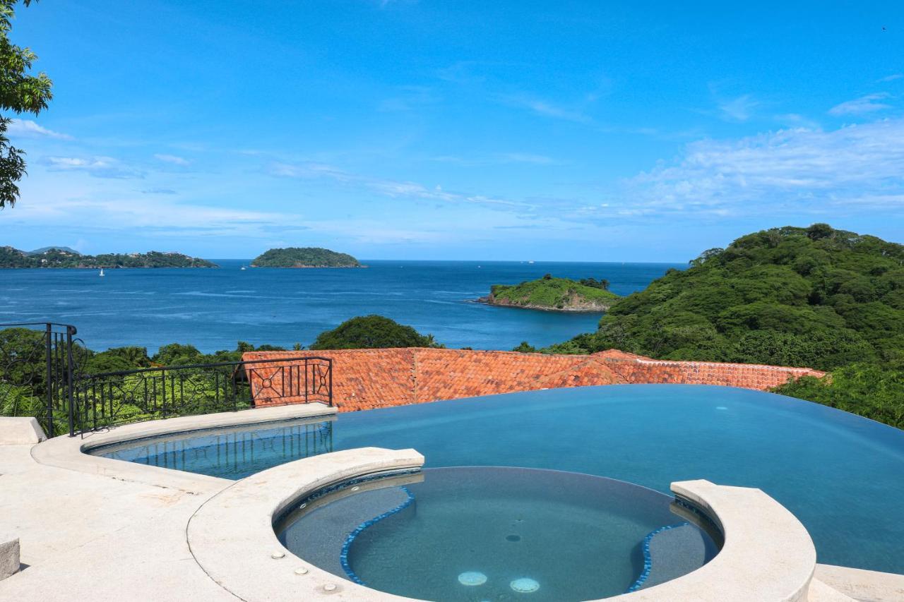 Catalina 7 * Potrero (Guanacaste)
