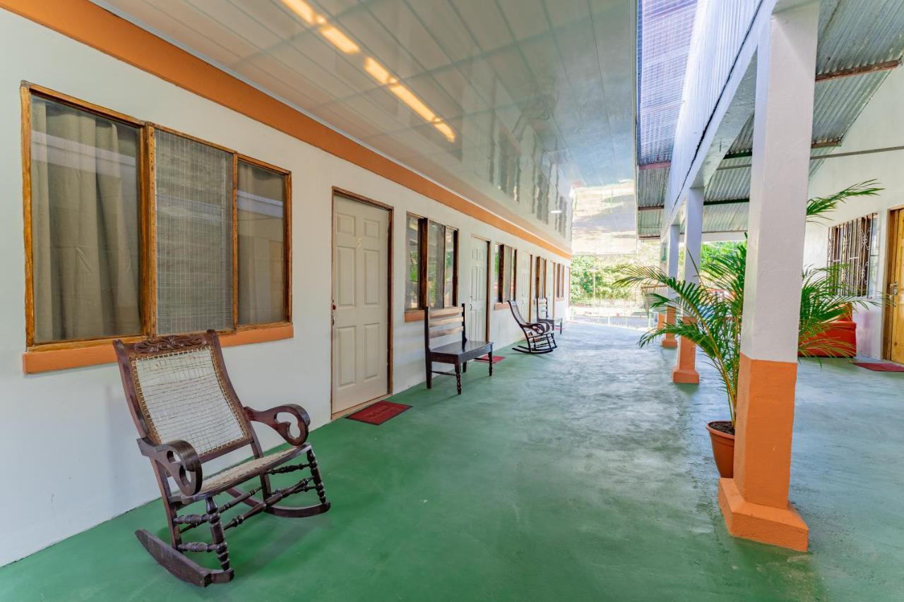 Bed & Breakfast El Cocobolo Food&rest 5 Wifi Ac Pkg Gratis