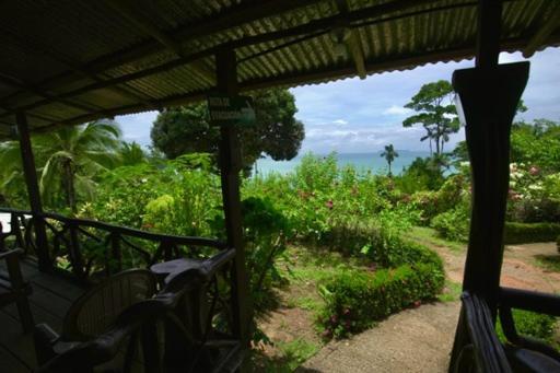 Cabinas Vista Isla Del Cano Corcovado Guest house *