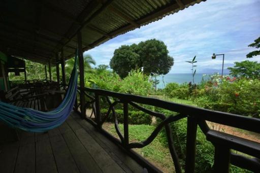 Cabinas Vista Isla Del Cano Corcovado * Drake Bay