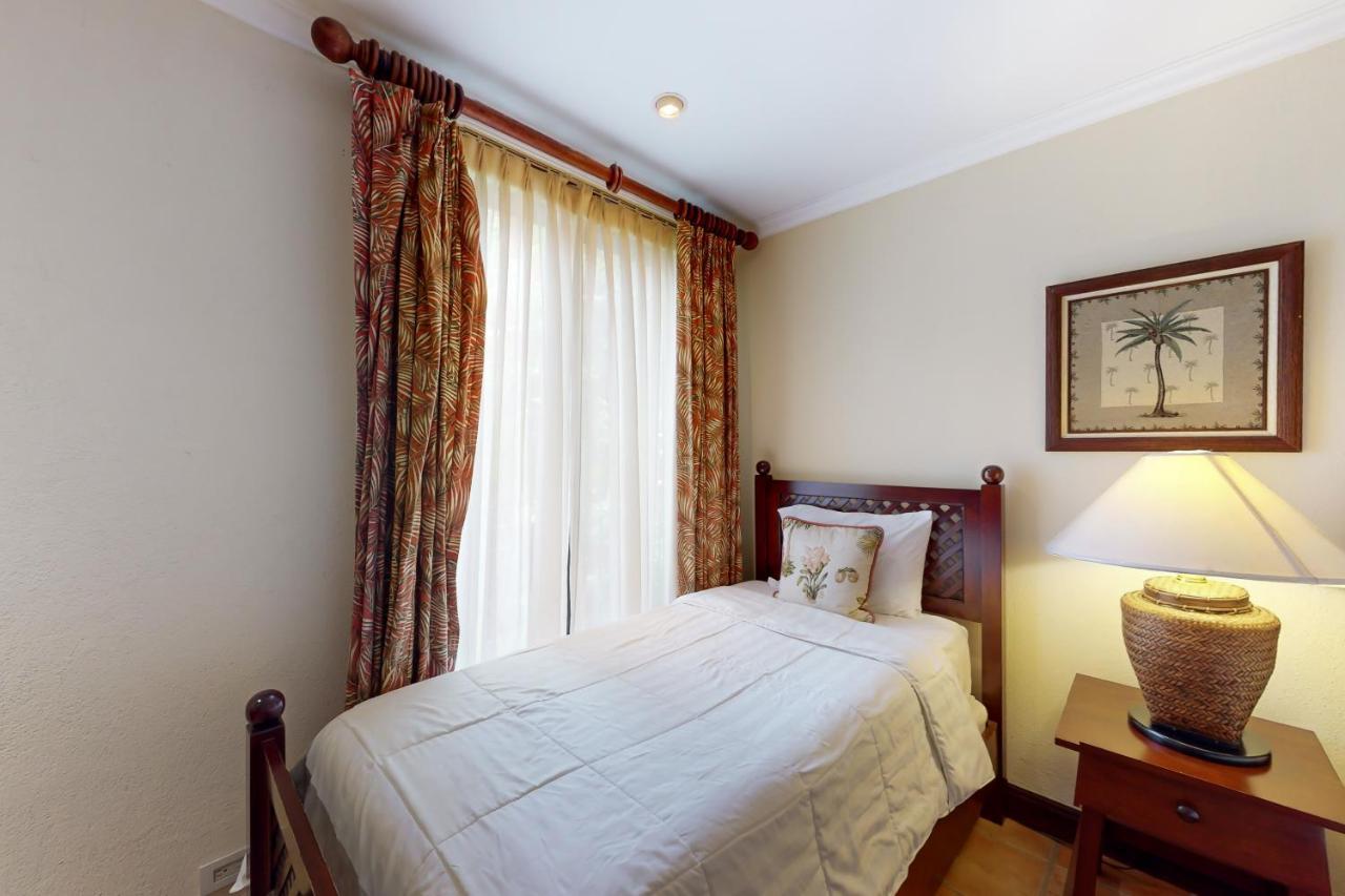 Apartment Bougainvillea 2101