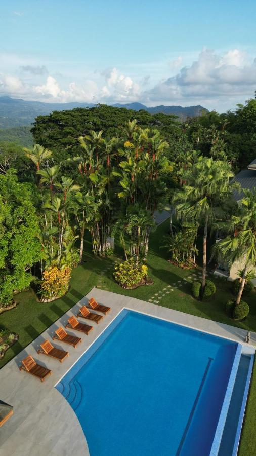Resort Lamangata Luxury Surf