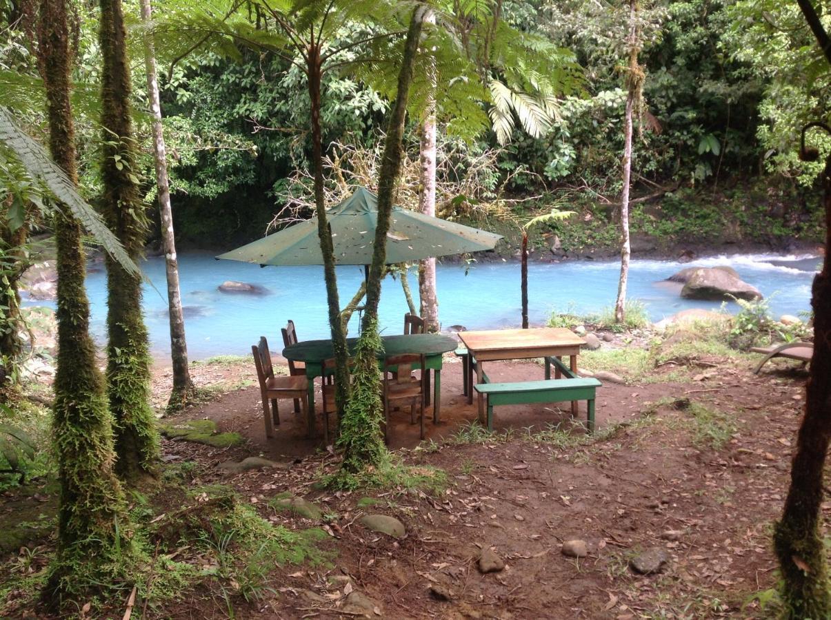 Cabinas Piuri 2* Rio Celeste