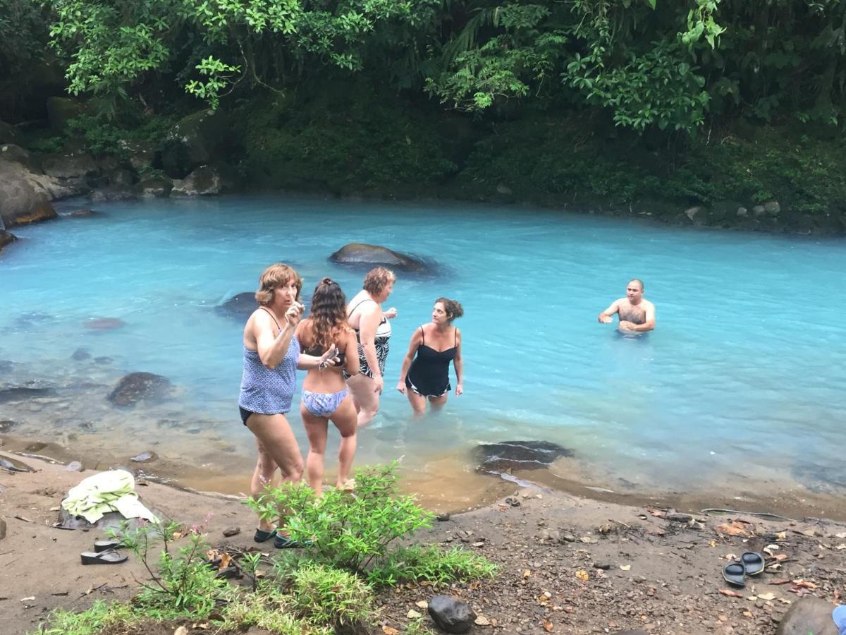 Cabinas Piuri 2* Rio Celeste