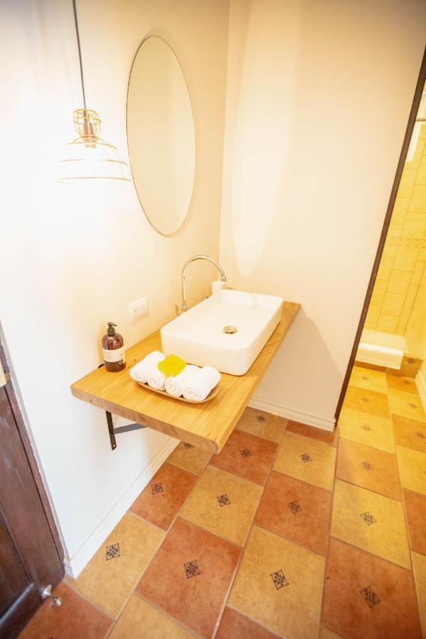Buen Camino Hotel, San Mateo