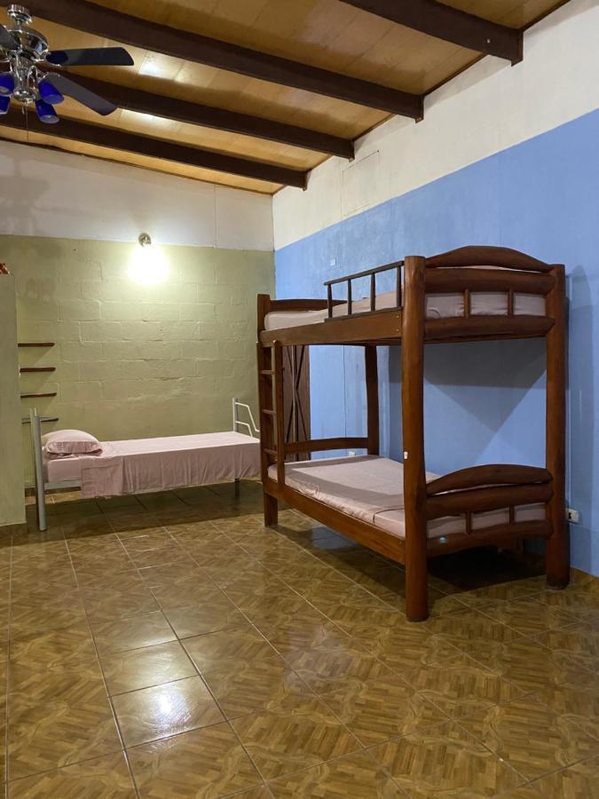 Mauras Tropical Mini & Tours